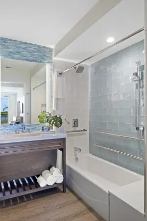 Image for room KSVA - sanibel_bathroom_ada_tub