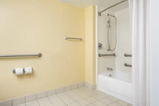 Image for room KPVA - obivero_kpva_kingpoolviewaccessible_bathroom